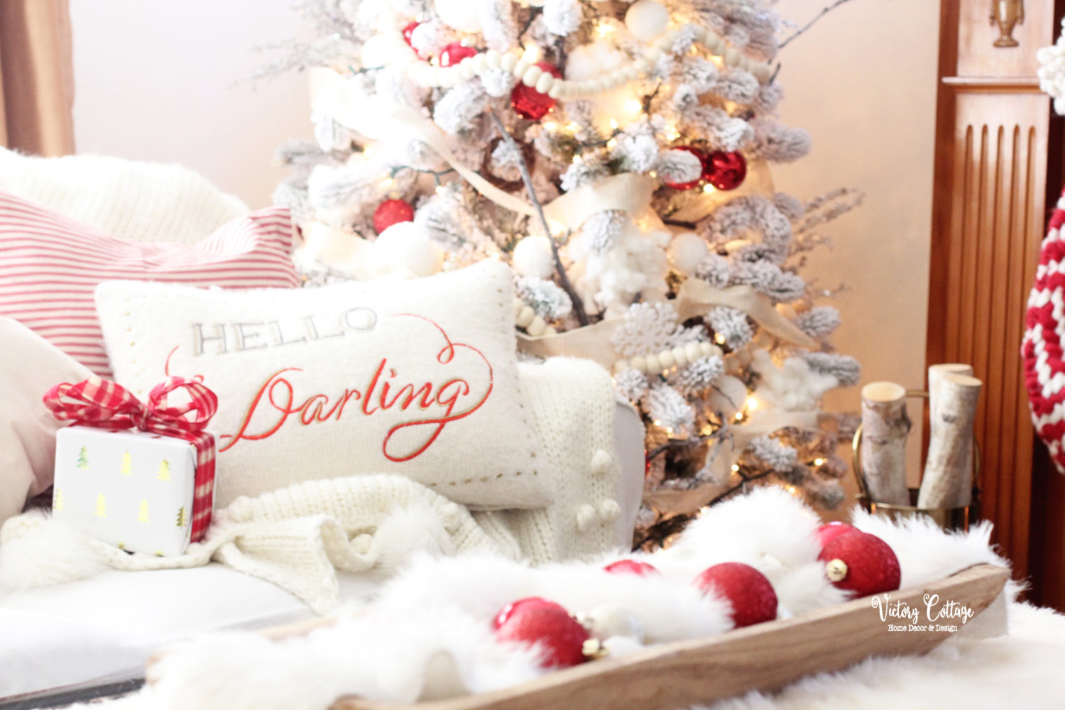 Christmas at Victory Cottage: A Christmas House Tour