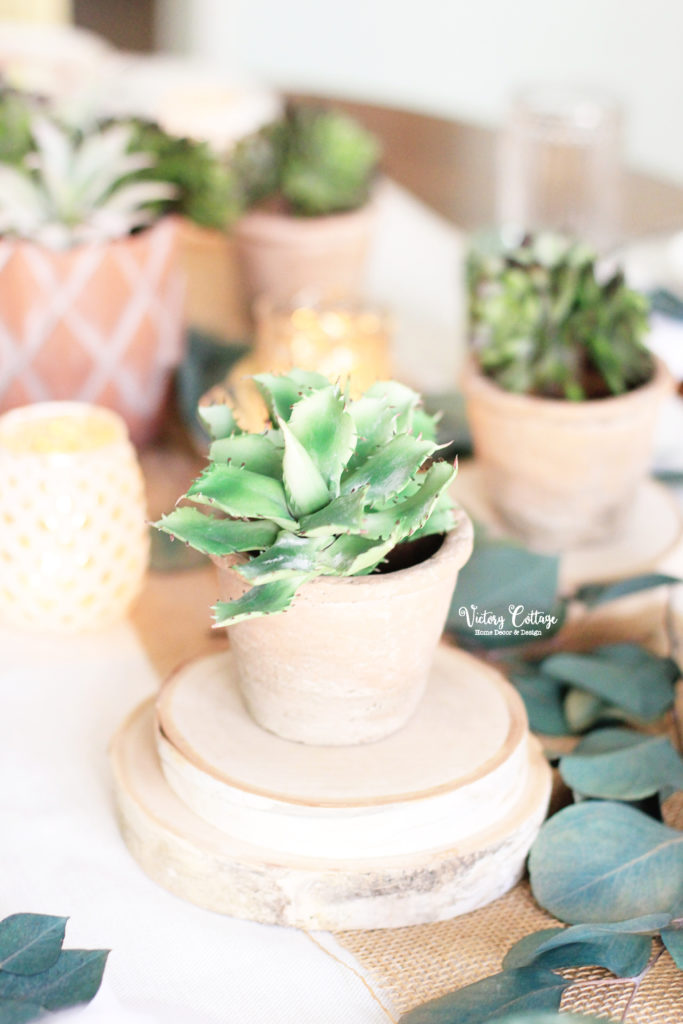 dining room table vignette