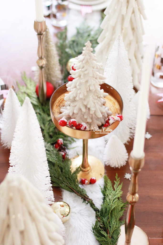 christmas tablescape in dining room