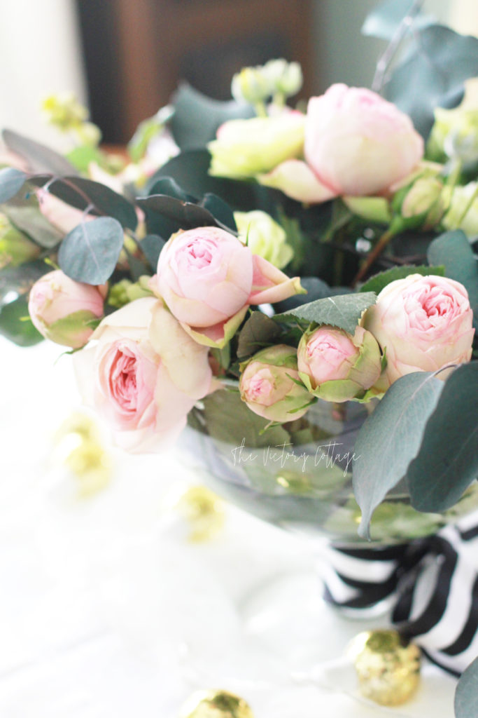 Chic Valentines Tablescape