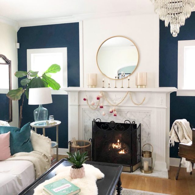 Accent Wall in Valspar Classic Teal Paint